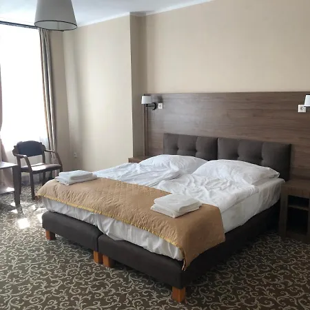 Royal Park Bed & Breakfast *