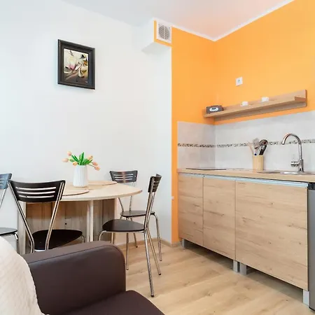 Wind Rose Quarter By Renters Apartment *