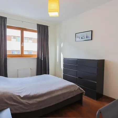 - Platan Apartment