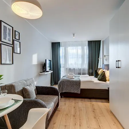 Apartment Z Widokiem Na Port - Visitopl *