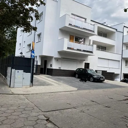 Apartament Przy Parku Z Duzym Tarasem ,prywatny Parking