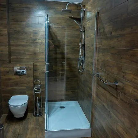 Apartment Apartament Przy Parku Z Duzym Tarasem ,prywatny Parking Swinoujscie