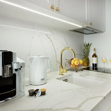 Luxury Del Sol Apartment *