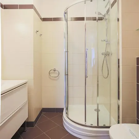 - Aquamarina Apartment *