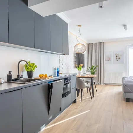 Ambria Debina Apartment *