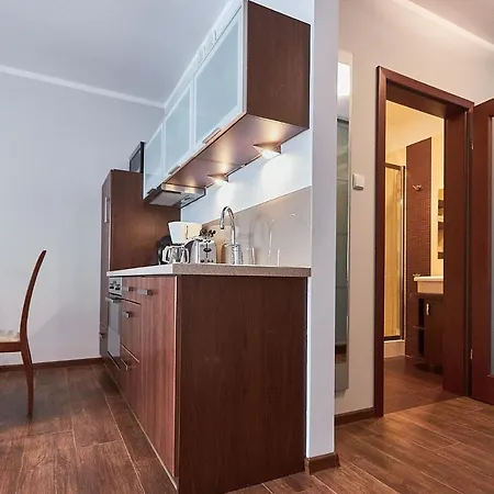 - Park Apartment