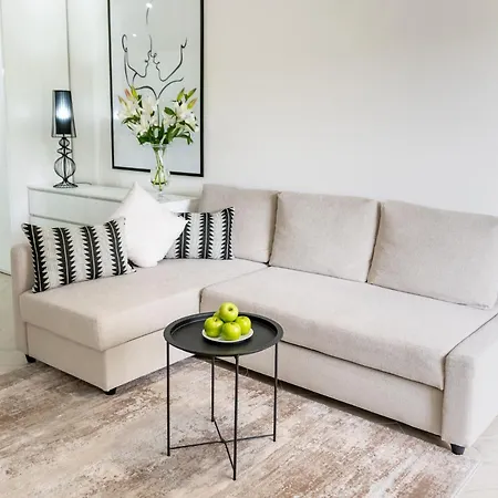 Bianco Apartment