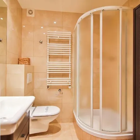 - Rezydencja Zeromskiego Apartment
