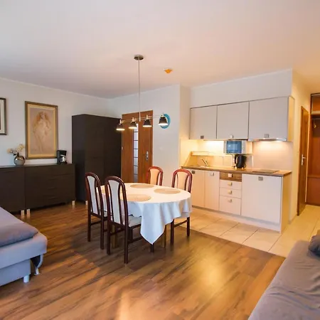 - Rezydencja Zeromskiego Apartment *