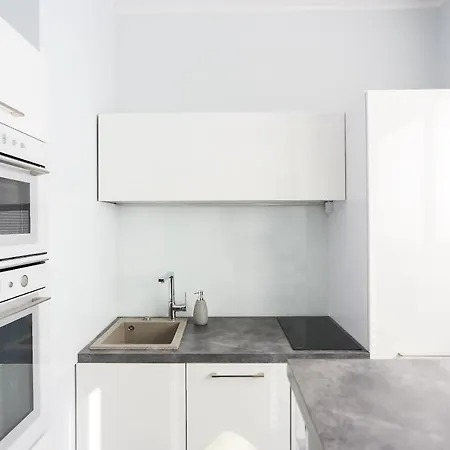 - Platan Apartment