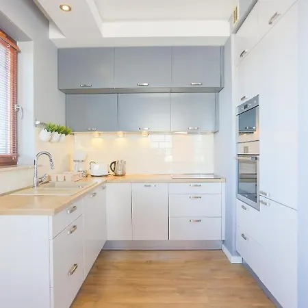 - Platan Apartment *