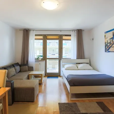 - Zdrojowa Apartament