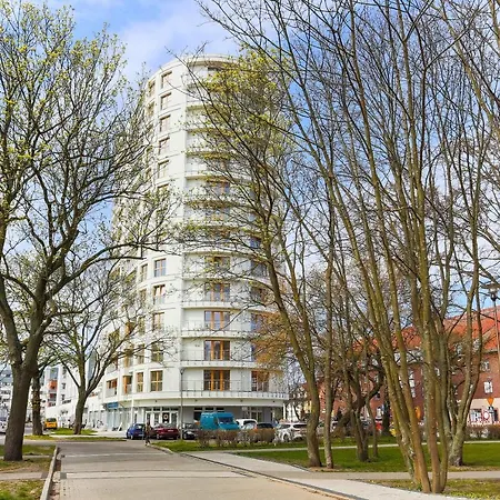 - Platan Tower Apartment Swinoujscie