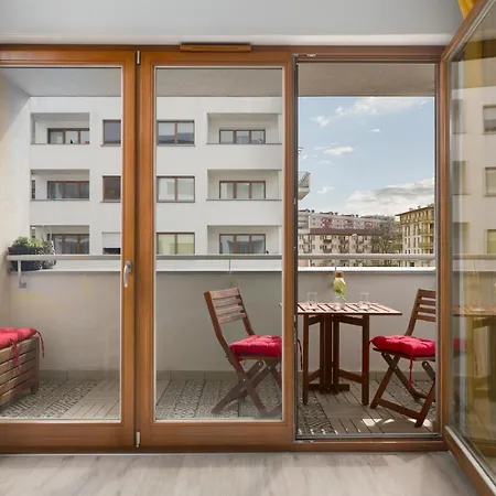 Nowoczesny I Komfortowy Apartament Na Platanie