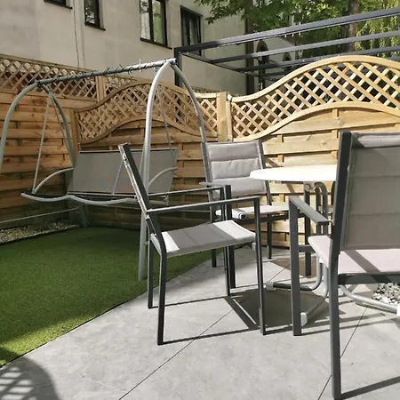 Lazur Hotel apartamentowy 3*