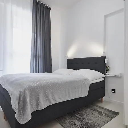 - Platan Tower Apartment