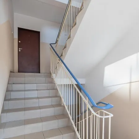 Apartment Modern With Balcony In Center By Renters *