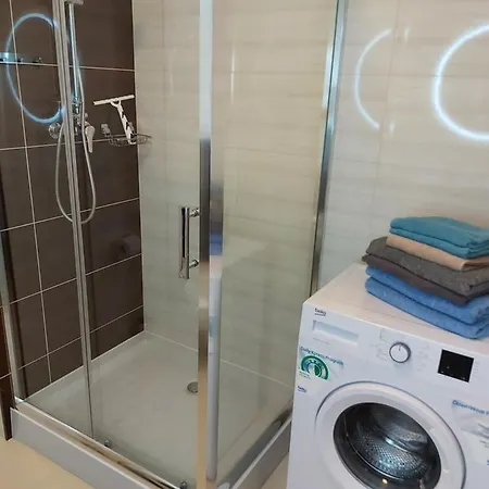 Nowy Apartament Z Balkonem Swinoujscie