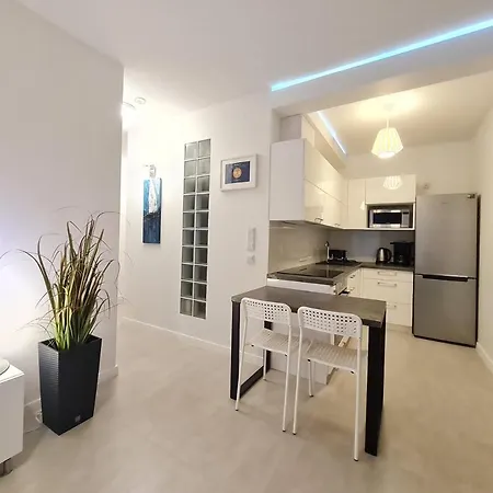 Apartment 1a