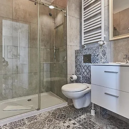 - Armii Krajowej 11