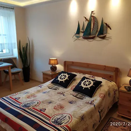 Apartament Pod Zaglami *