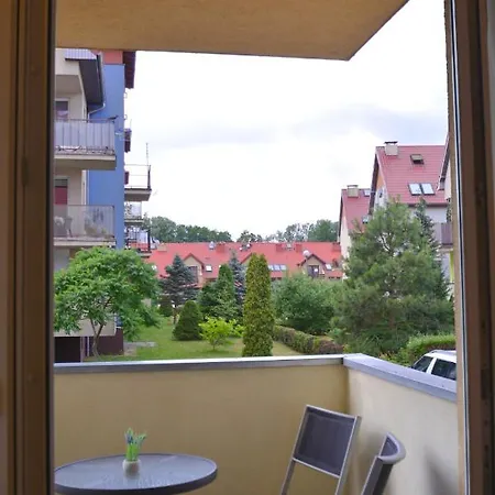 Bryza - Przylesie 14b Dla 6 Osob, Parking