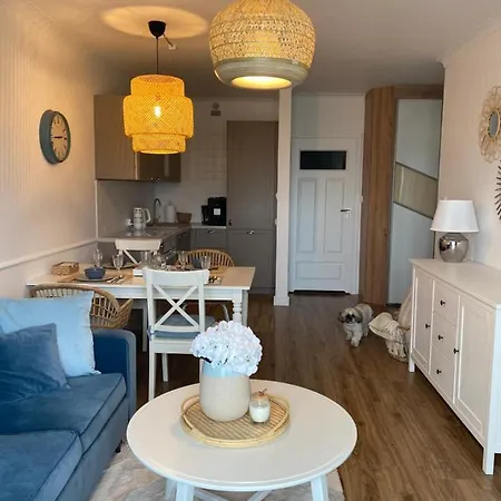 Apartament Niebieskie Migdaly Apartment