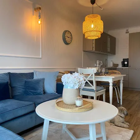 Apartament Niebieskie Migdaly Apartment