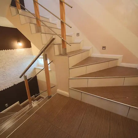 Apartament 80