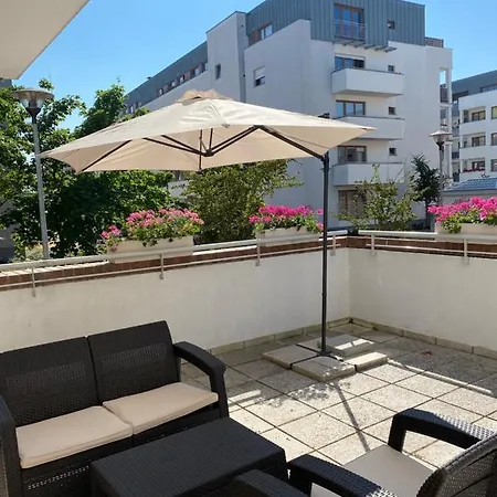 Scandinavia Apartment *