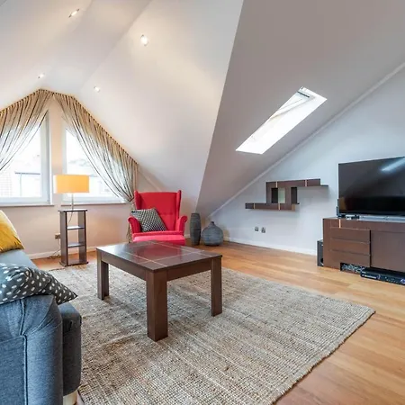 Apartament 80