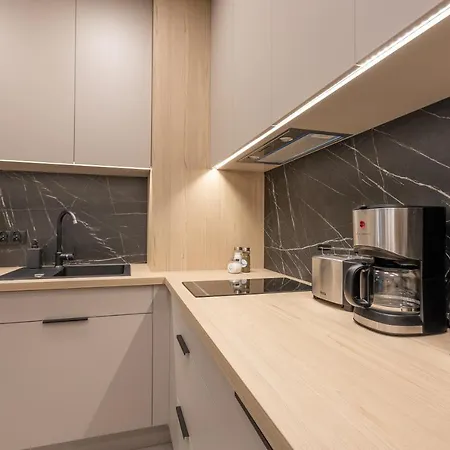 Ambria Matejki 17 Apartment