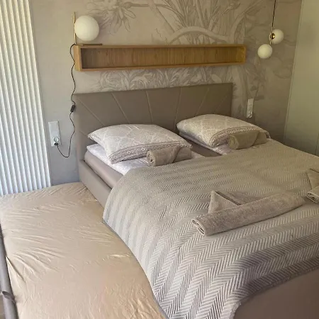 Gold Apartment
