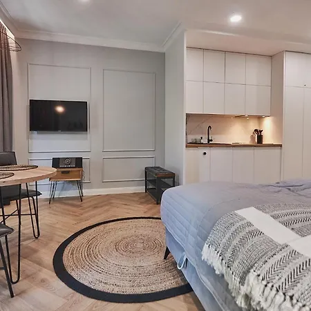 - 44 Apartment