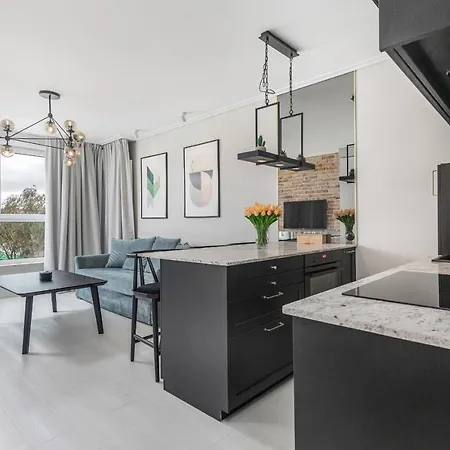 Stylish Grunwaldzka 49 By Renters Apartment