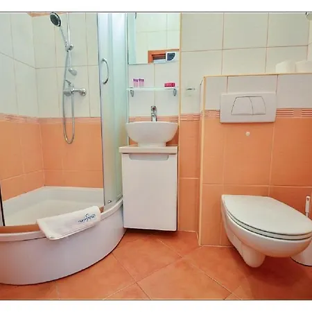 Korona Piastow - Na Wyspie - Parking - Taras Apartment Swinoujscie