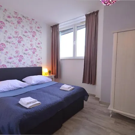 Concha-apartamenty Bryza-parking Swinoujscie