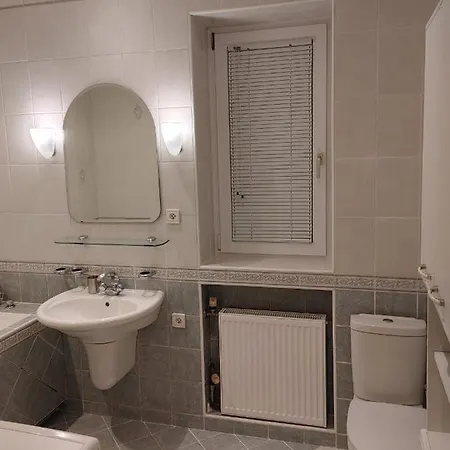 Julia Apartment *