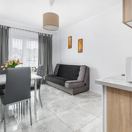 Apartment Legionow 47 By Renters *