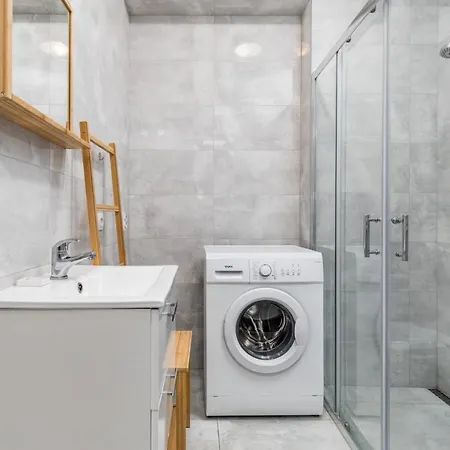 Apartment Legionow 47 By Renters
