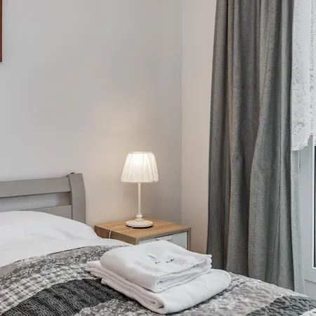 Apartment Legionow 47 By Renters