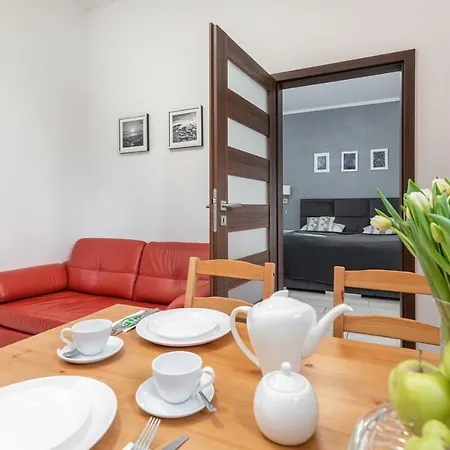 Aquamarina Apartment
