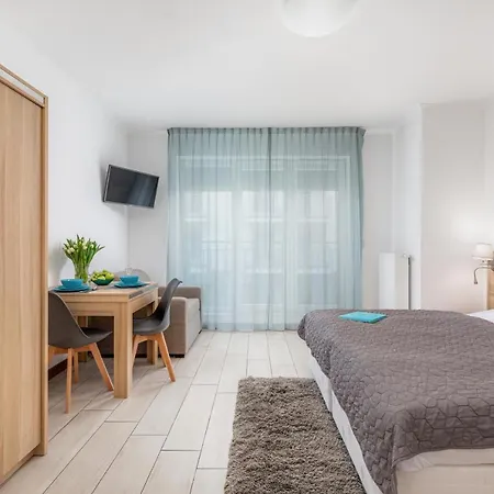 Aquamarina Apartment