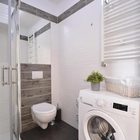 Bryza - Osiedle Kwartal Rozy Wiatrow - Centrum Apartment *
