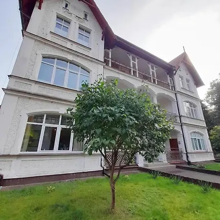 - Matejki 18 Apartment