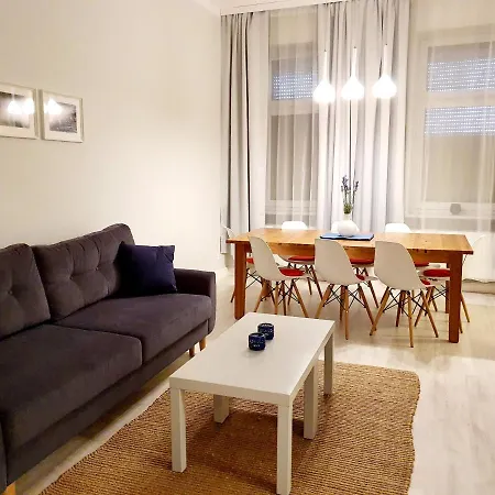 Paderewskiego 11 Apartment *