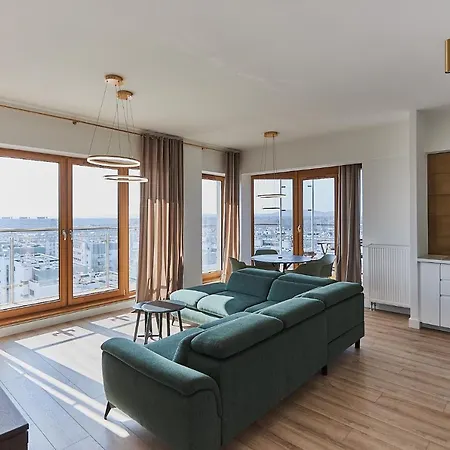 - Platan Tower Apartment