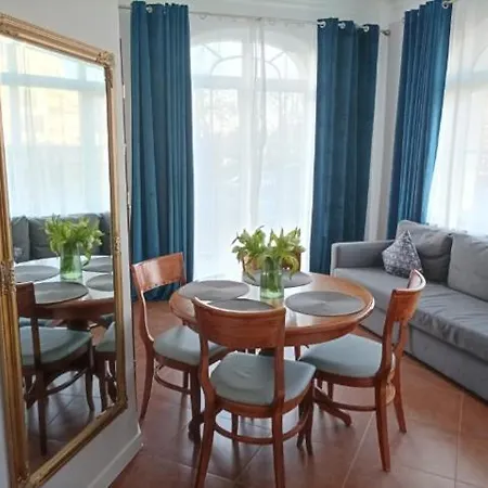 Uzdrowiskowa 7, Apartment *