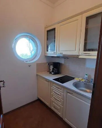 Uzdrowiskowa 7, Apartment