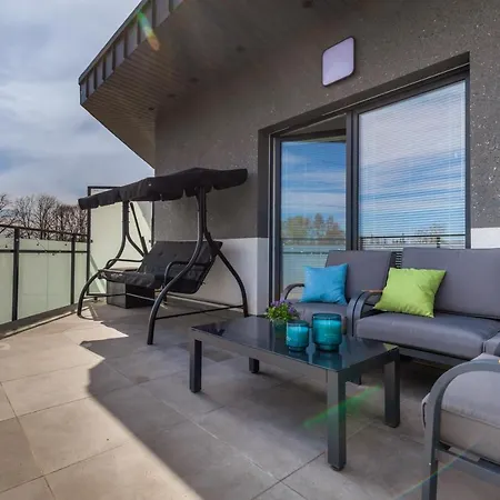 Apartament Port By Renters Apartment